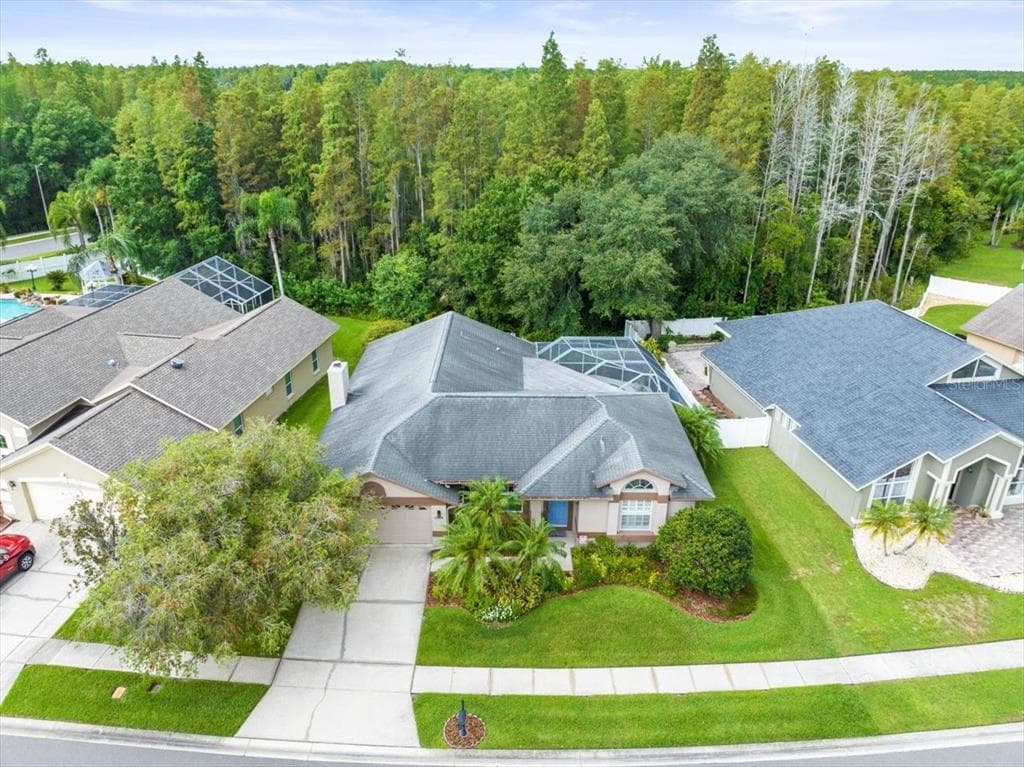 3908 YELLOW FINCH LANE LUTZ, FL 33558