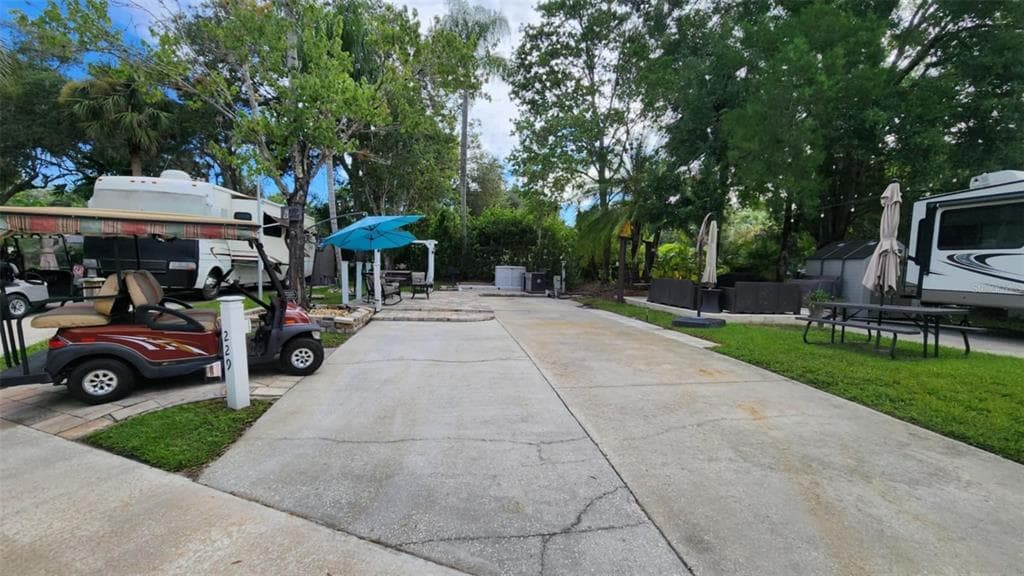 229 STALLION LANE RIVER RANCH, FL 33867