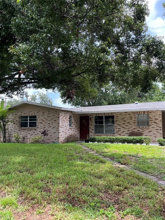 4504 S SHAMROCK ROAD TAMPA, FL 33611