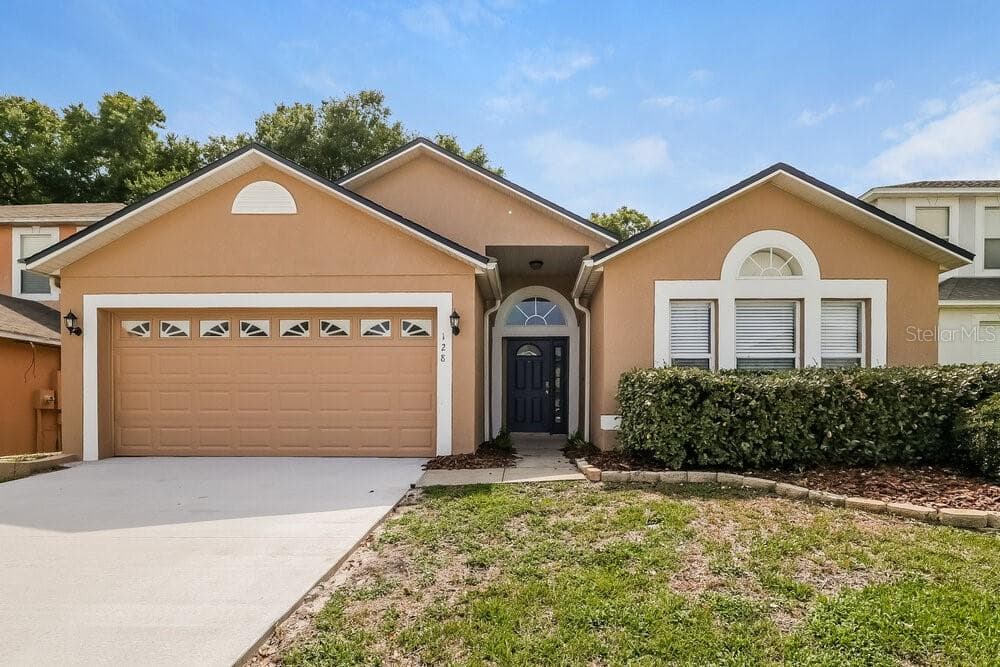 128 OAK VIEW PLACE SANFORD, FL 32773