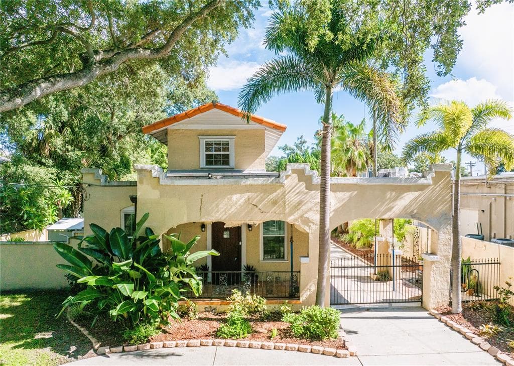 3103 W WALLCRAFT AVENUE TAMPA, FL 33611