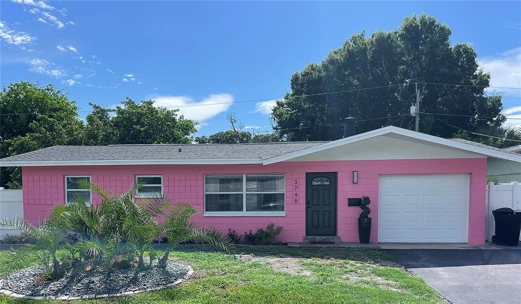 3748 MANATEE DRIVE SE ST PETERSBURG, FL 33705