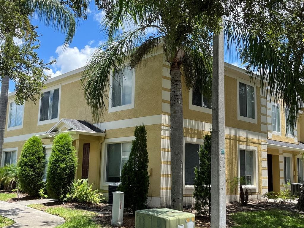 10808 KEYS GATE DRIVE RIVERVIEW, FL 33579