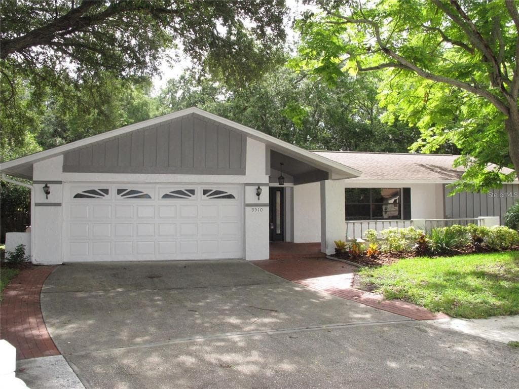 9510 103RD AVENUE SEMINOLE, FL 33777