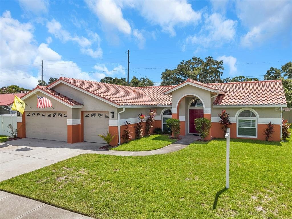 310 OSPREY LANE