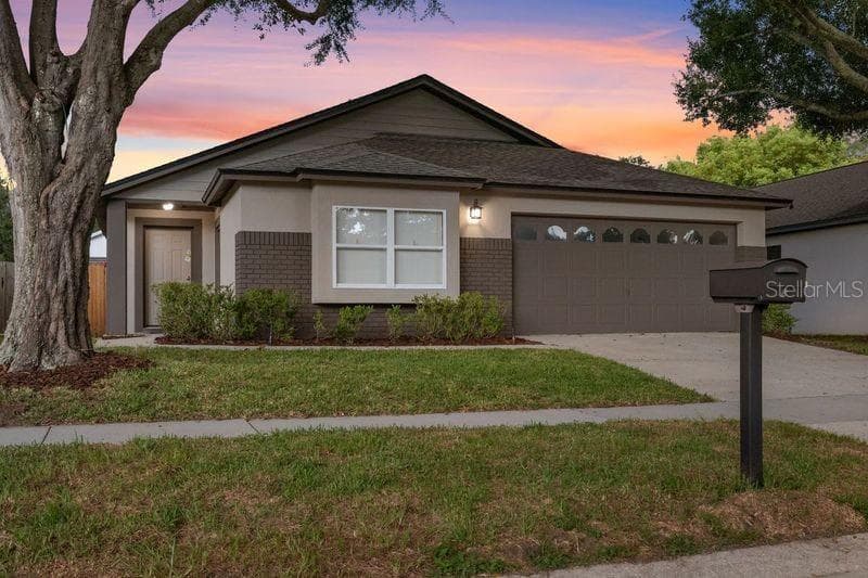 1408 WICKFORD PLACE BRANDON, FL 33511