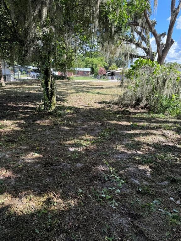 110 KIM STREET AUBURNDALE, FL 33823