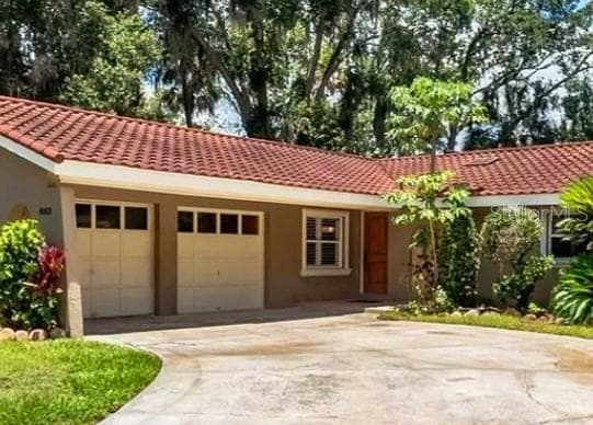 8003 FOUNTAIN AVENUE TAMPA, FL 33615