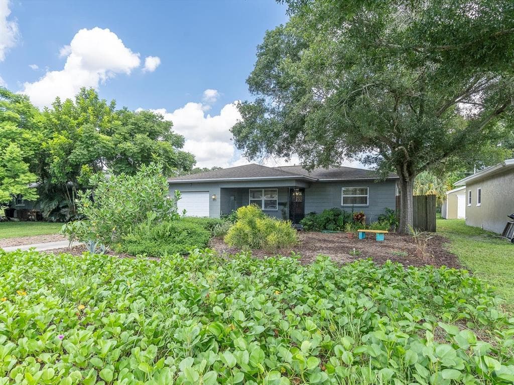 3779 31ST AVENUE N ST PETERSBURG, FL 33713