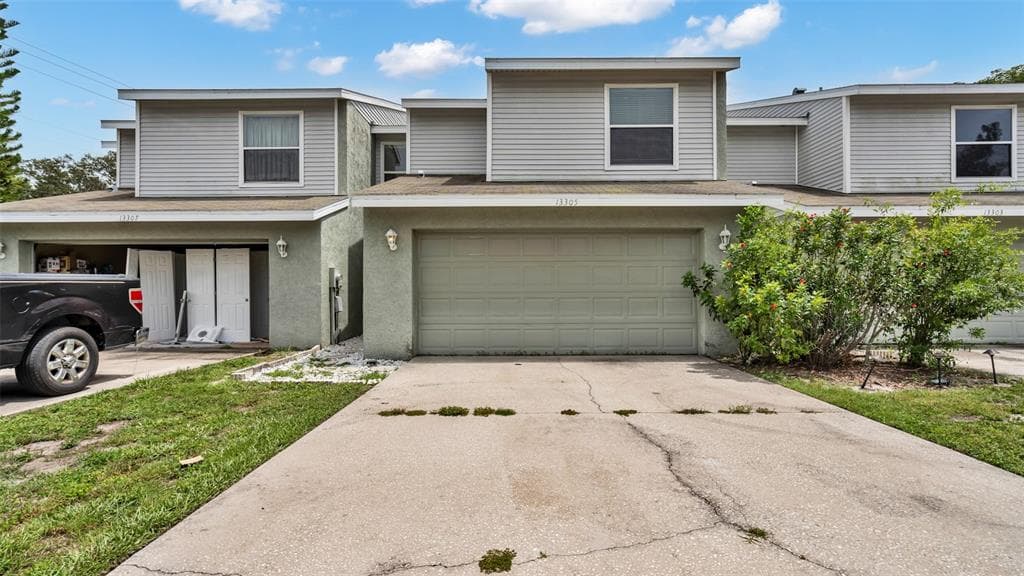 13305 ARENA PLACE TAMPA, FL 33612