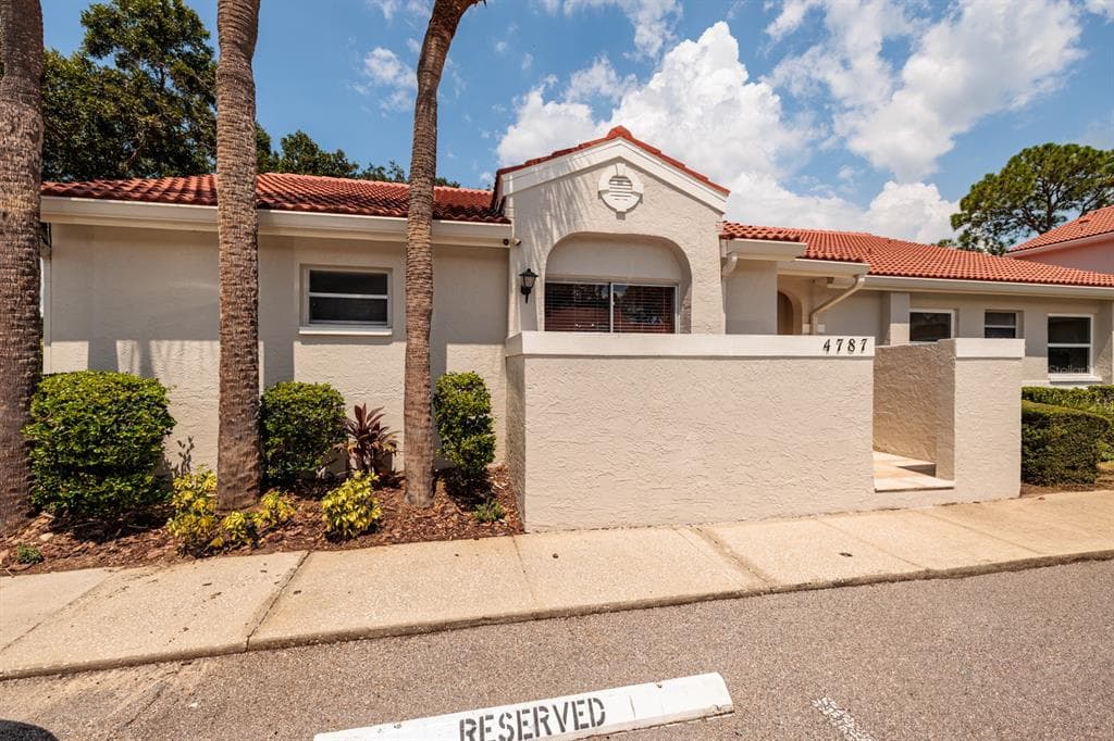4787 PALERMO COURT NE ST PETERSBURG, FL 33703