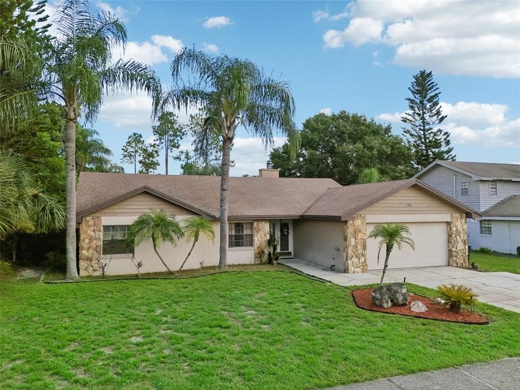 806 ARIETTA CIRCLE AUBURNDALE, FL 33823