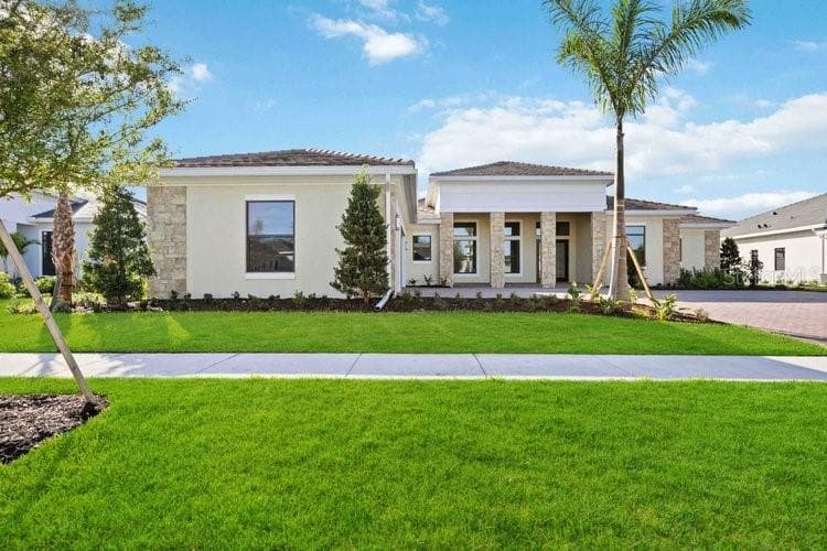 4692 MONDRIAN COURT SARASOTA, FL 34240