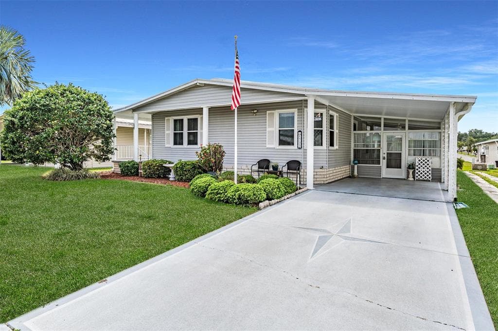 5733 PAWNEE STREET ZEPHYRHILLS, FL 33542