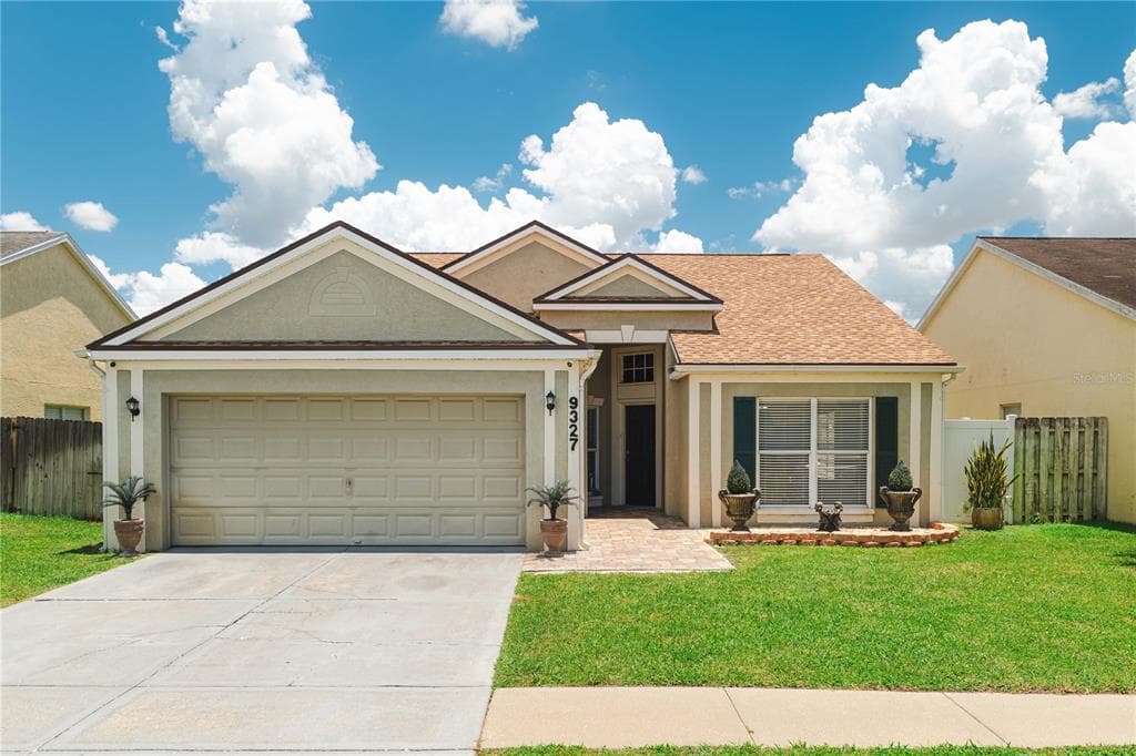9327 CRANDON LANE TAMPA, FL 33635