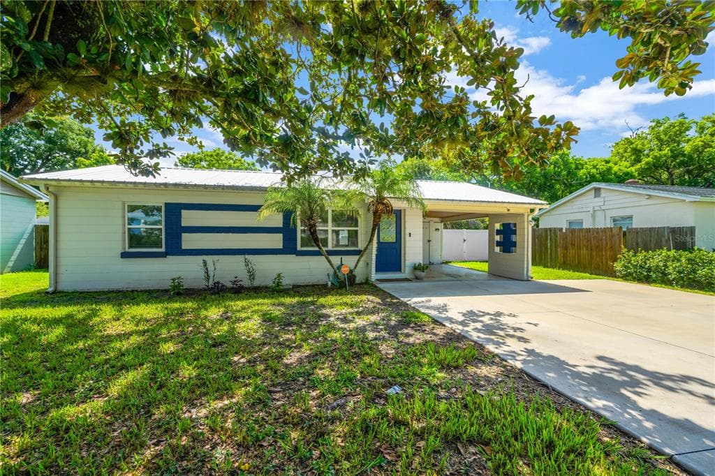 1410 S WARREN AVENUE LAKELAND, FL 33803