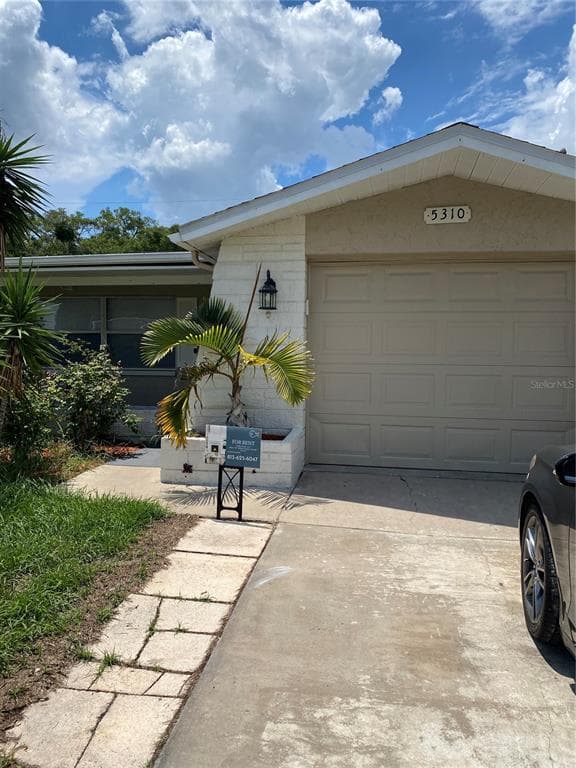 5310 SEAFOAM DRIVE NEW PORT RICHEY, FL 34652