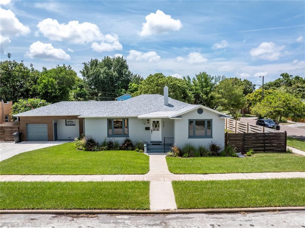 2262 DARTMOUTH AVENUE N ST PETERSBURG, FL 33713