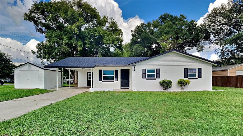 217 SAND MOUNTAIN ROAD FORT MEADE, FL 33841