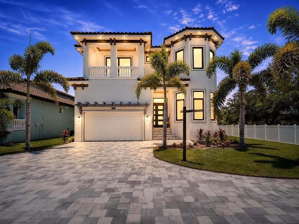 519 TREVISO DRIVE APOLLO BEACH, FL 33572