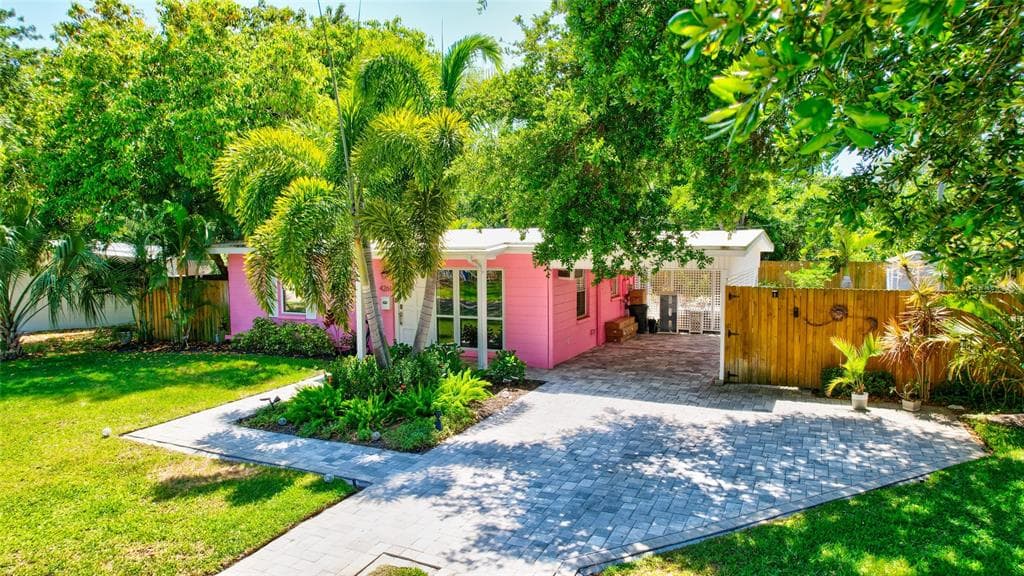 4261 PORPOISE DRIVE SE ST PETERSBURG, FL 33705