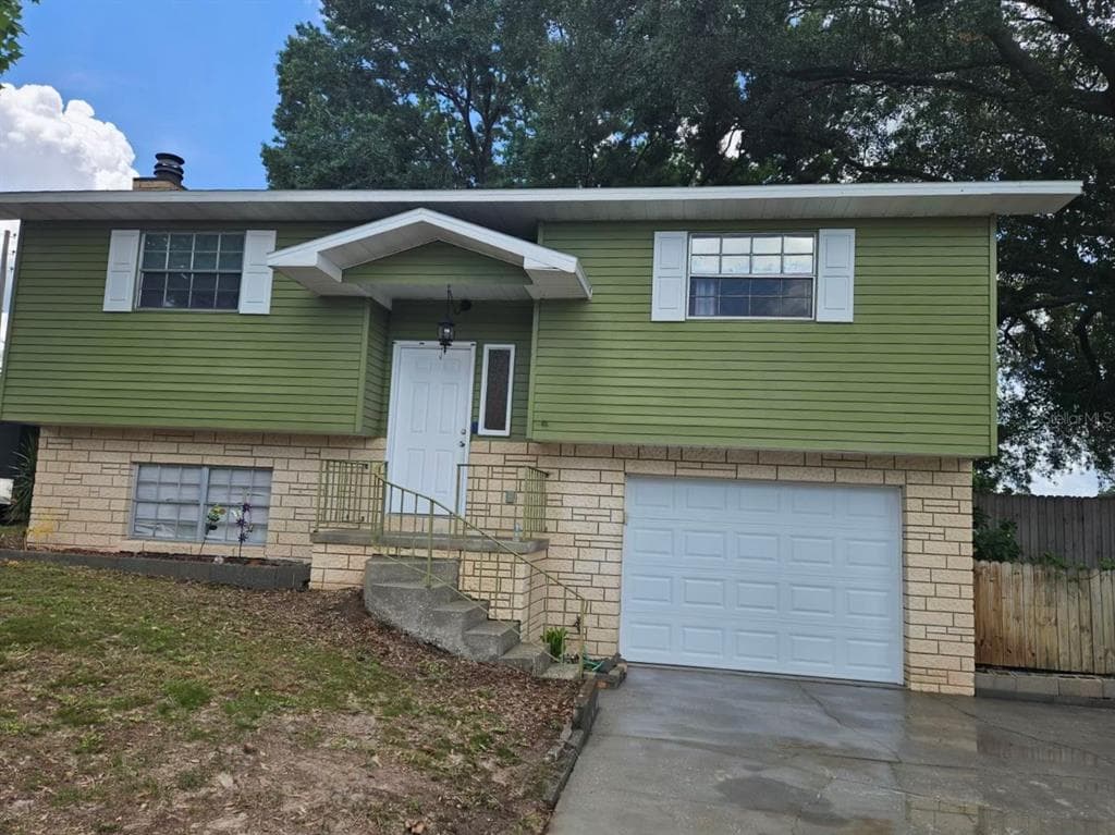 1270 N 12TH STREET EAGLE LAKE, FL 33839