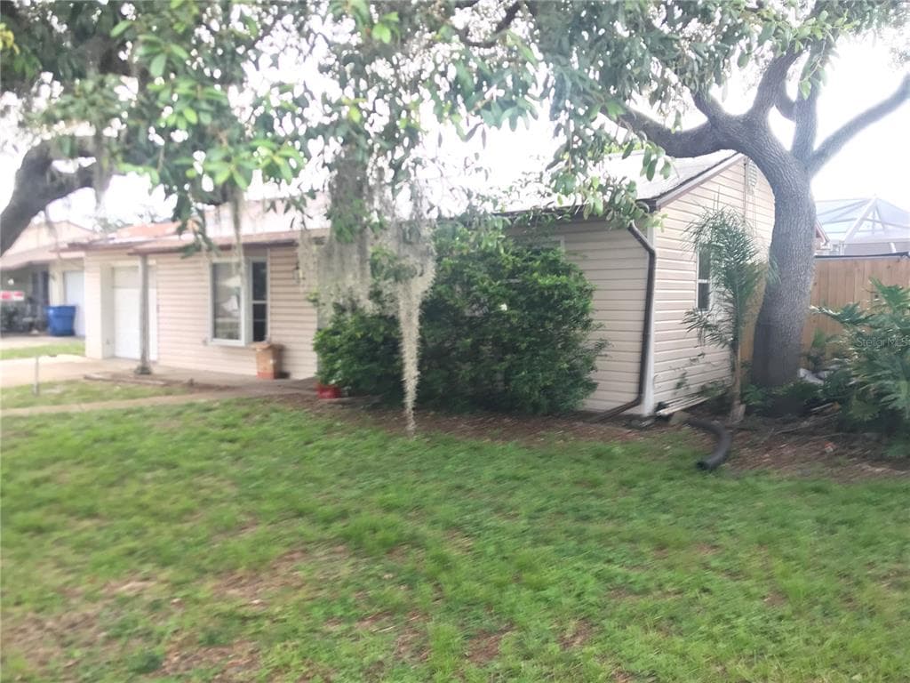 3132 SALTON STREET HOLIDAY, FL 34691
