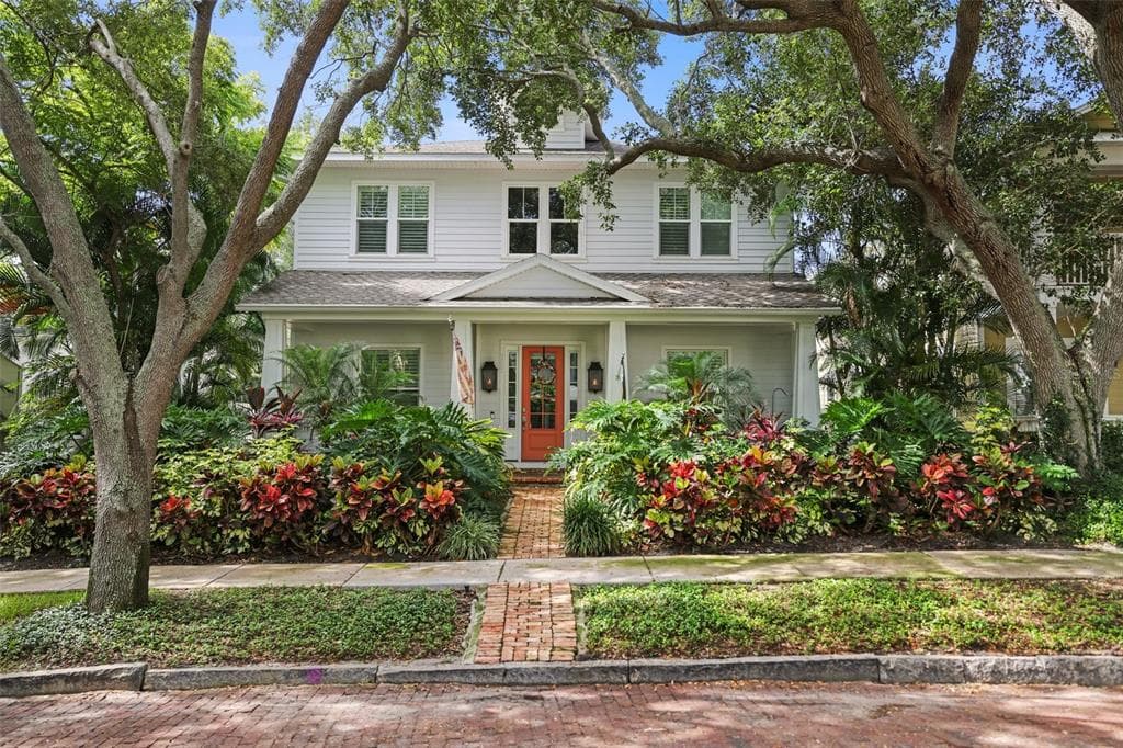 158 21ST AVENUE N ST PETERSBURG, FL 33704