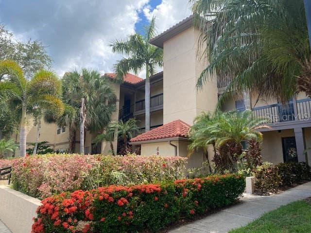 2400 FEATHER SOUND DRIVE UNIT 412 CLEARWATER, FL 33762
