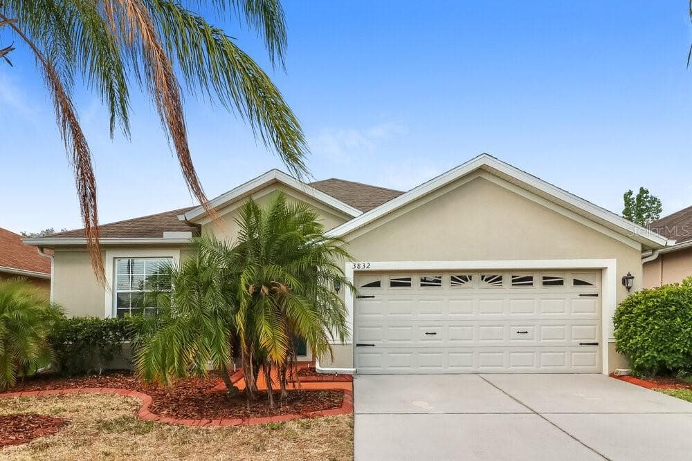 3832 LANGDRUM DRIVE ZEPHYRHILLS, FL 33543