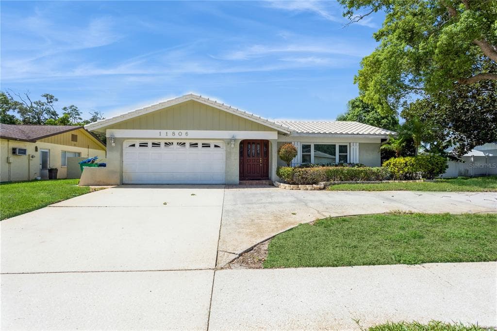 11806 96TH PLACE SEMINOLE, FL 33772