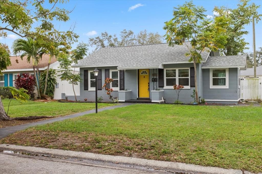 3806 6TH AVENUE N UNIT 1/2 ST PETERSBURG, FL 33713