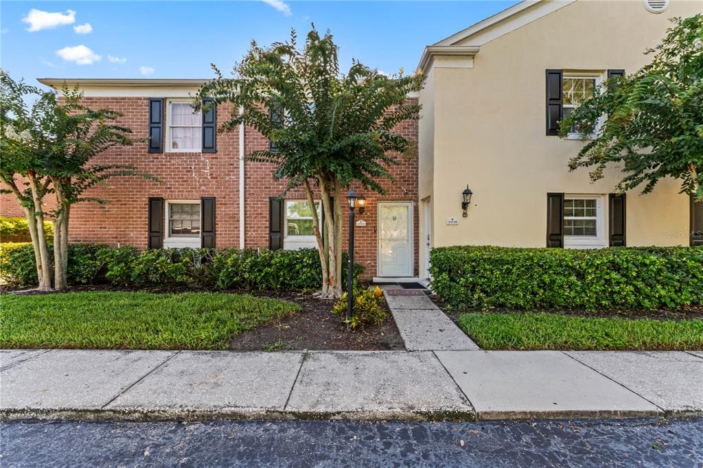 13721 JUNIPER BLOSSOM DRIVE UNIT 46 TAMPA, FL 33618