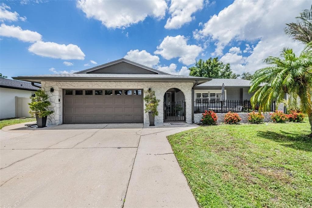 2289 REPUBLIC DRIVE DUNEDIN, FL 34698