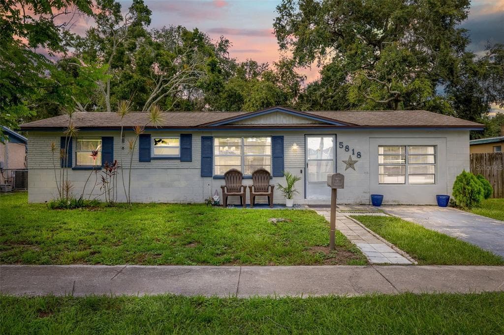 5818 93RD AVENUE N PINELLAS PARK, FL 33782