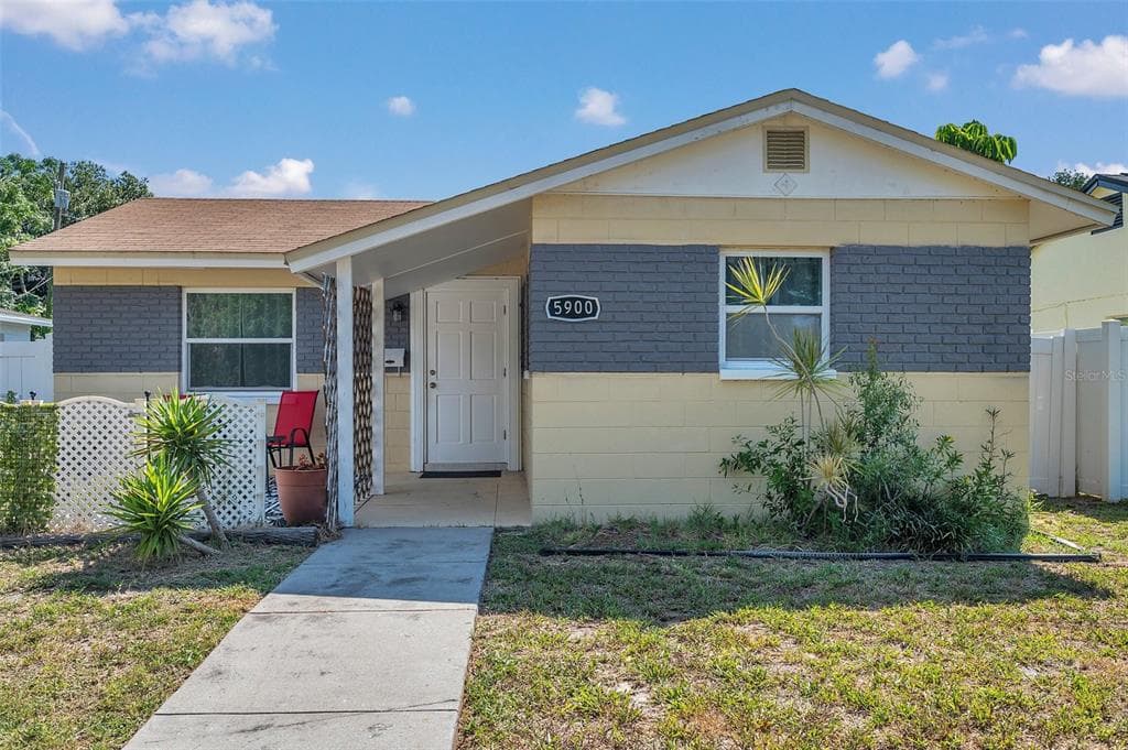 5900 CYPRESS STREET N ST PETERSBURG, FL 33703