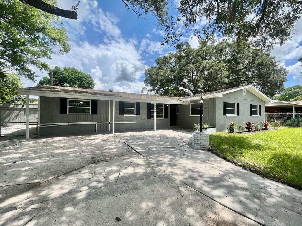 3523 COLLEEN DRIVE LAKELAND, FL 33810