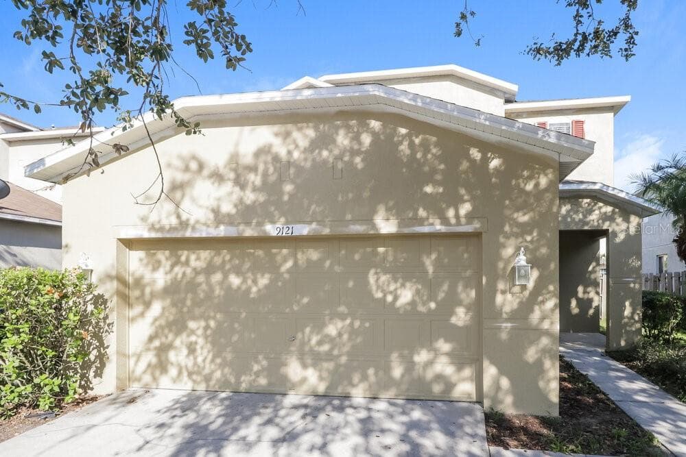 9121 LANTERN OAK WAY LAND O LAKES, FL 34638
