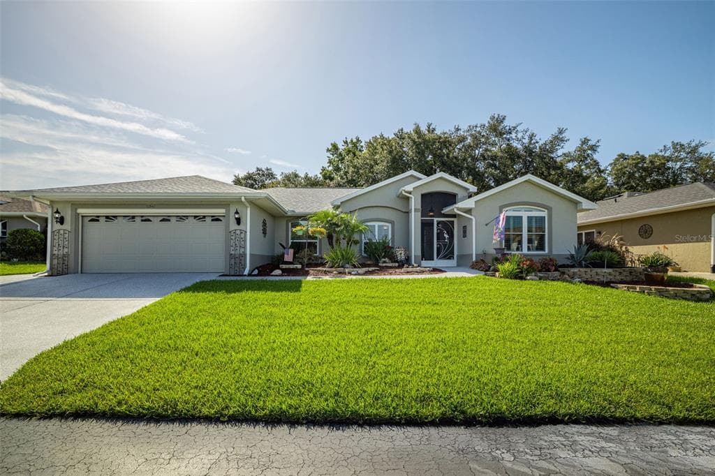 10840 MOSHIE LANE SAN ANTONIO, FL 33576