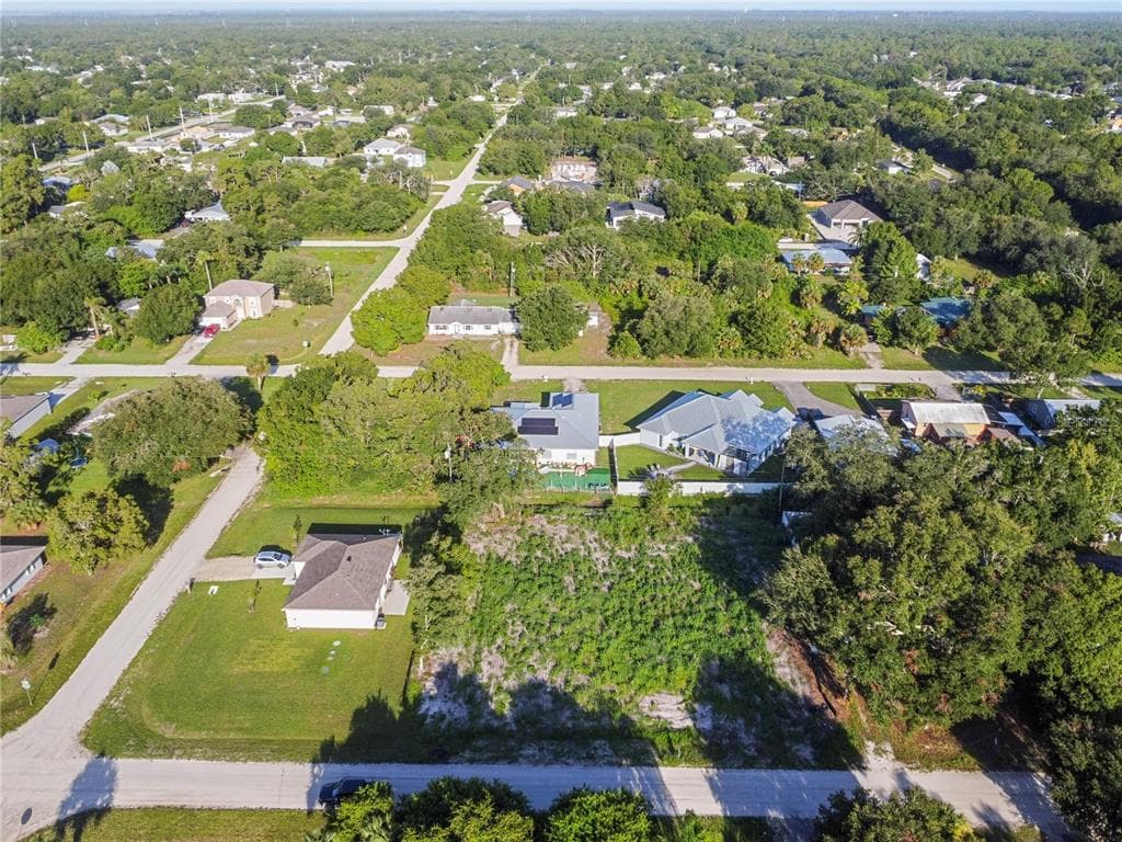 8835 98TH COURT VERO BEACH, FL 32967