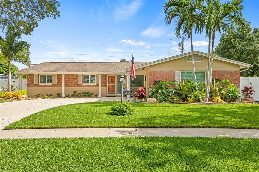 6055 29TH AVENUE N ST PETERSBURG, FL 33710