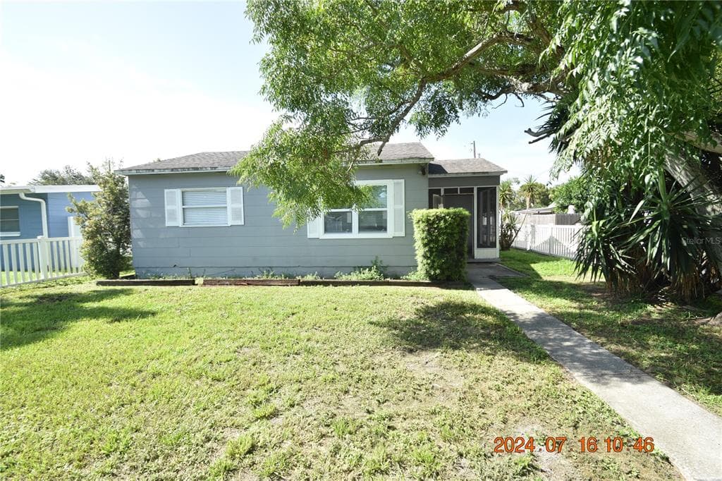 872 51ST AVENUE N ST PETERSBURG, FL 33703