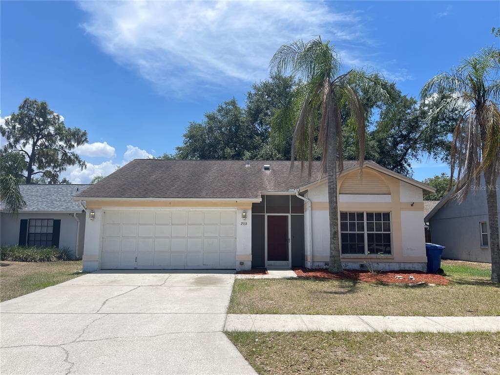 2533 WRENCREST CIRCLE VALRICO, FL 33596