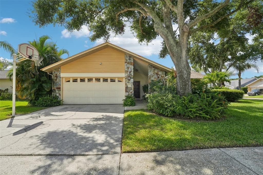 12014 MISTY BROOK COURT TAMPA, FL 33635