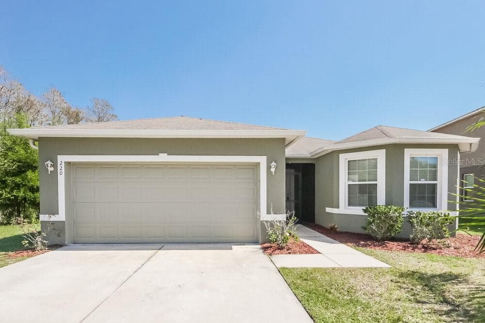 220 DAIGLEDOG STREET ST CLOUD, FL 34772