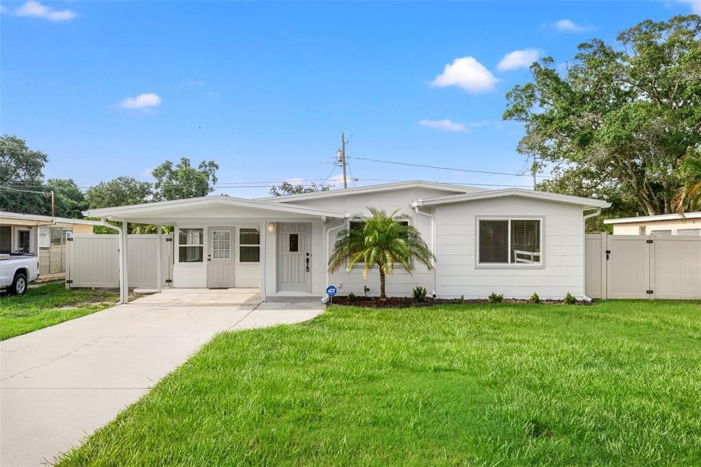 5213 48TH AVENUE N ST PETERSBURG, FL 33709