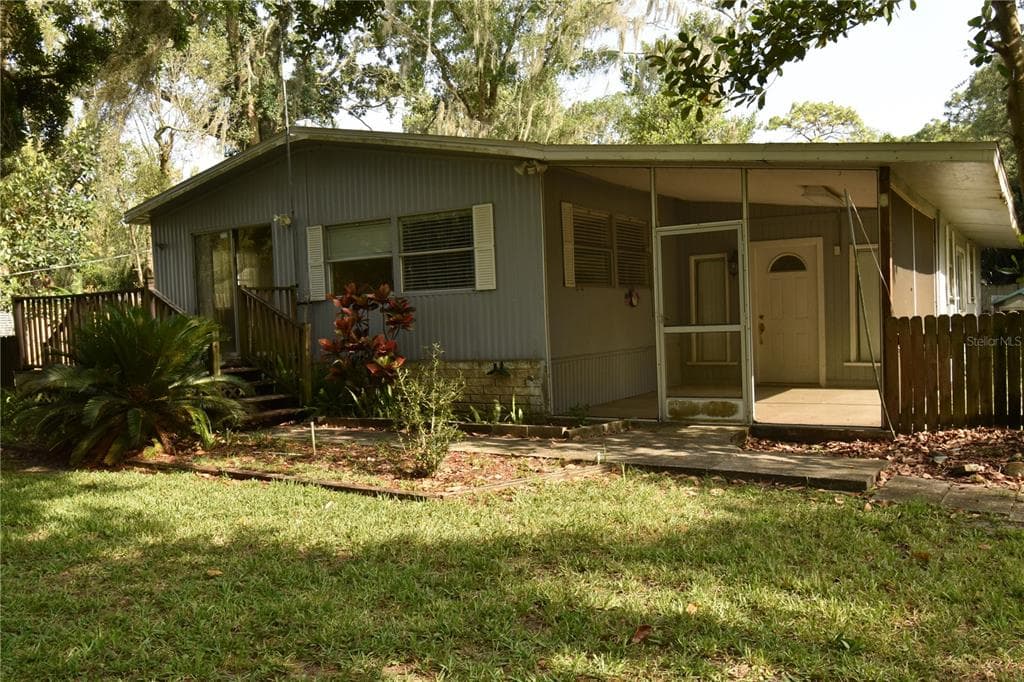 5804 MYRTLE LANE TAMPA, FL 33625