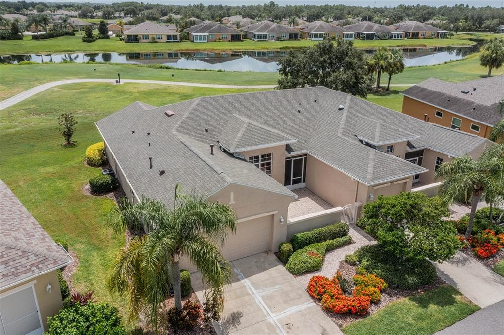 2272 SIFIELD GREENS WAY UNIT 49 SUN CITY CENTER, FL 33573