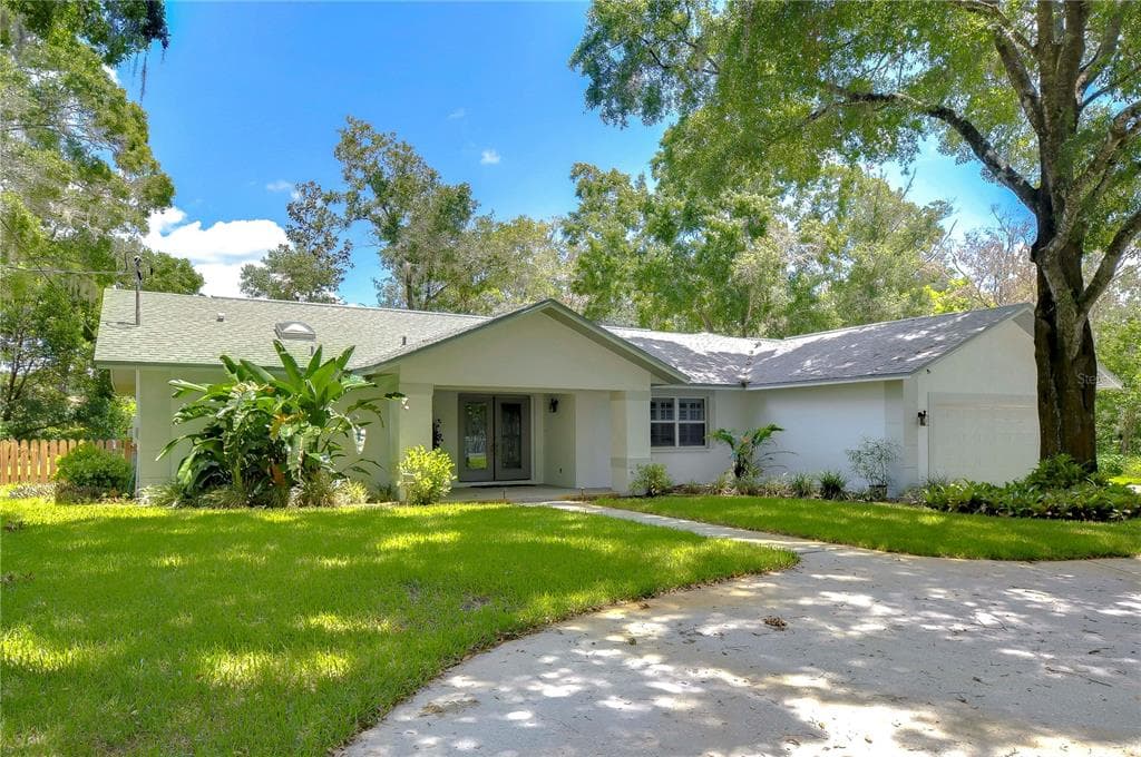 913 BRIGGETT LANE LUTZ, FL 33548