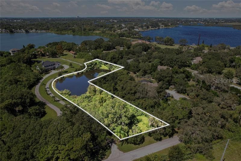 N HIGHLAND AVENUE TARPON SPRINGS, FL 34688